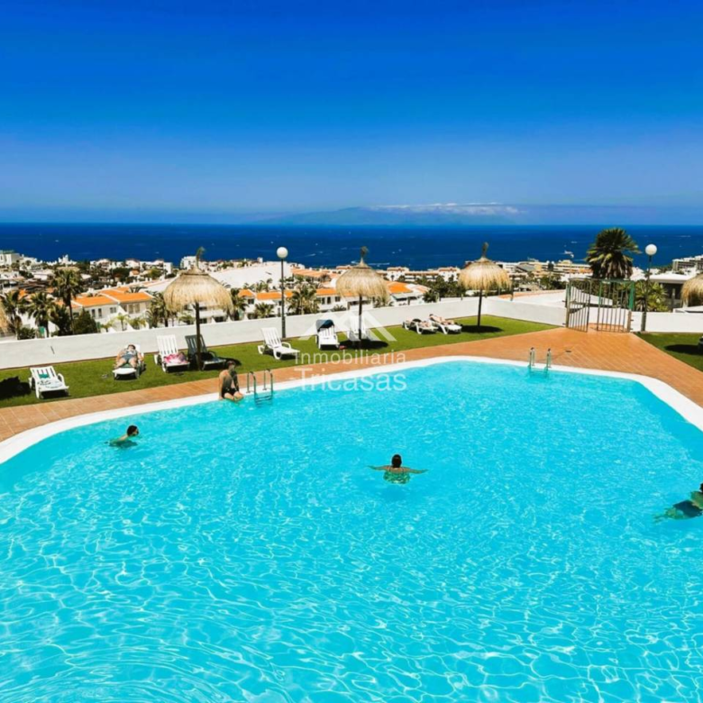 Estudio reformado con vistas al mar en Island Village – San Eugenio Alto